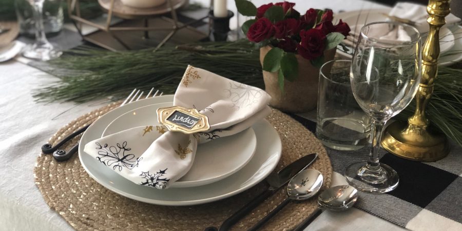 Sweet Carolina Winter Tablescape